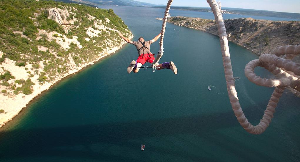Bungee Jumping
