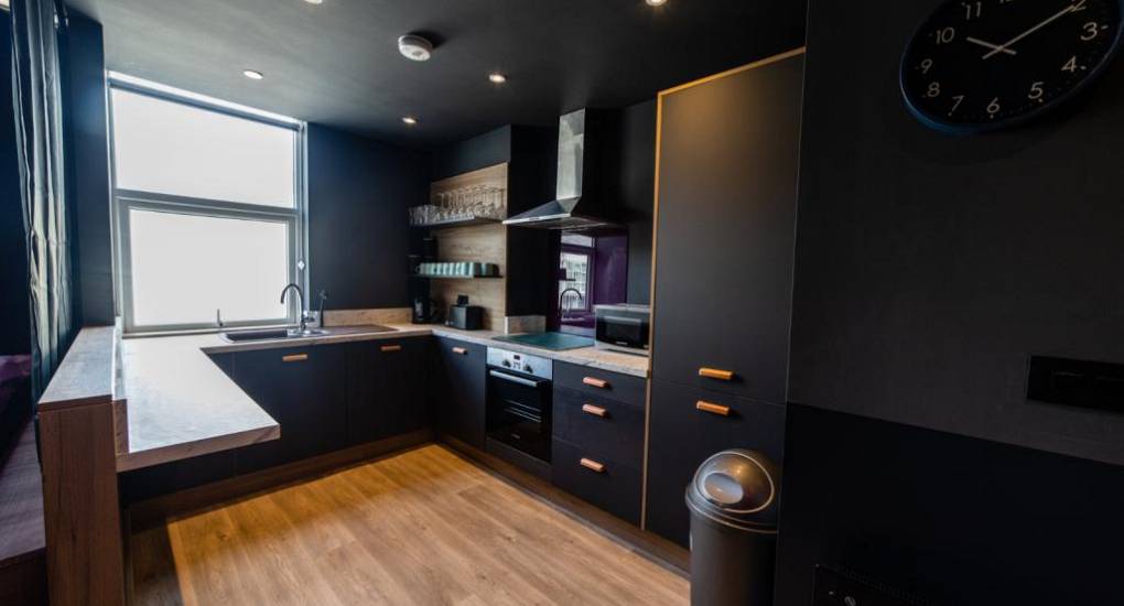 Kitchen 1