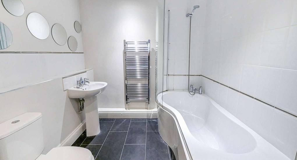 ibrighton-bathroom-one.jpg
