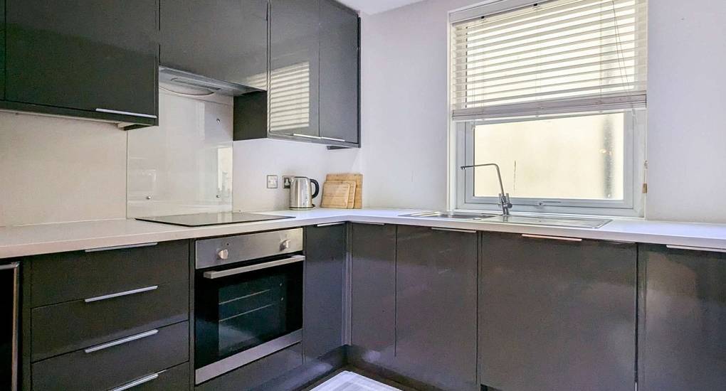 ibrighton-kitchen-alt-view.jpg